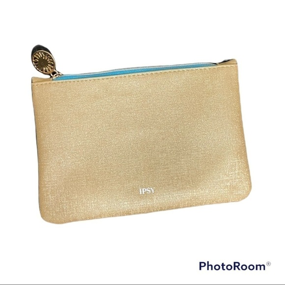 𝅺IPSY Makeup Bag | Stay Golden - Picture 3 of 6